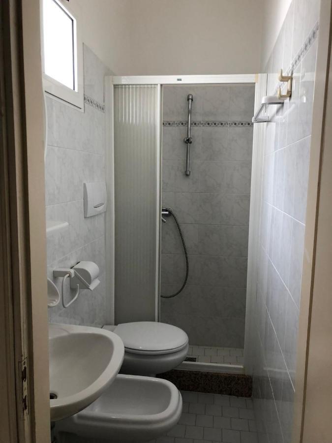Hotel Mediterraneo リミニ エクステリア 写真